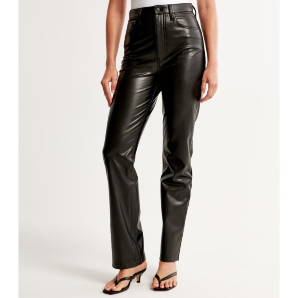 ✨ Abercrombie & Fitch | Vegan Leather 90s Straight Pant ✨